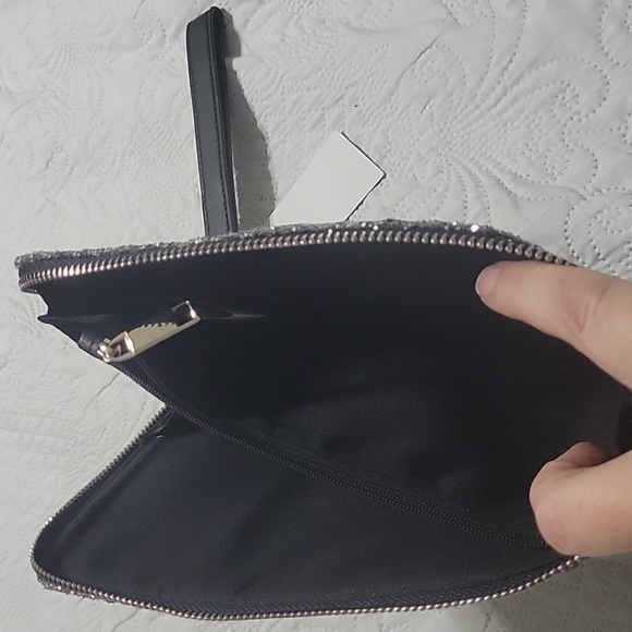 Carlos Santana Silver Glitter Clutch NWT - Picture 4 of 7